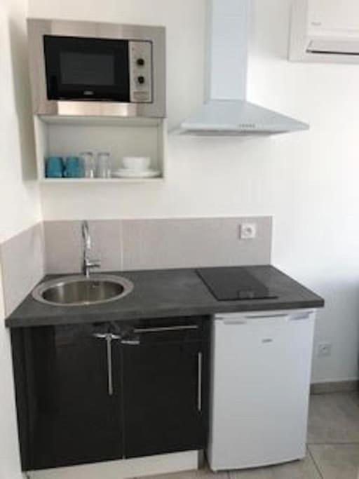Studio 442 Clim + Parking A 10 Min Des Plages Apartment *