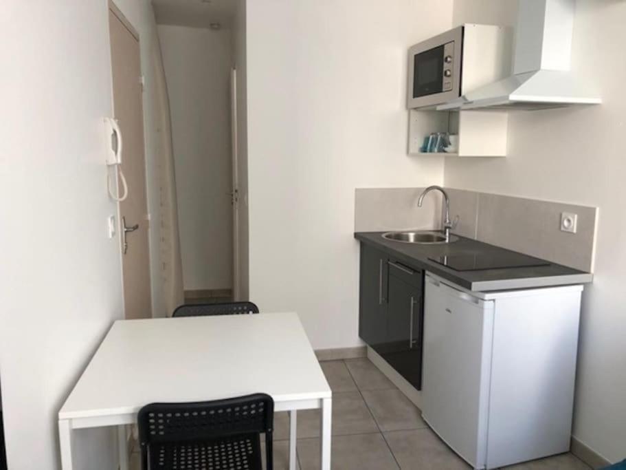 Apartment Studio 442 Clim + Parking A 10 Min Des Plages